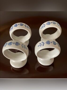 Pfaltzgraff Yorktown napkin rings set of 4